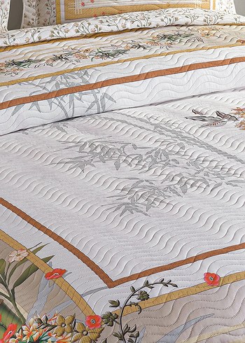 Nakışlı Beyaz Yatak Örtüsü - Görsel 2