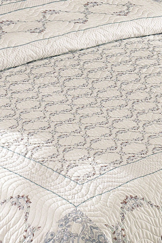 Gold Serisi Yatak Örtüsü - Görsel 2