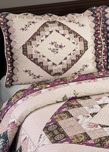 Retro desenleriyle Gold serisi yatak örtüsü - Görsel 2