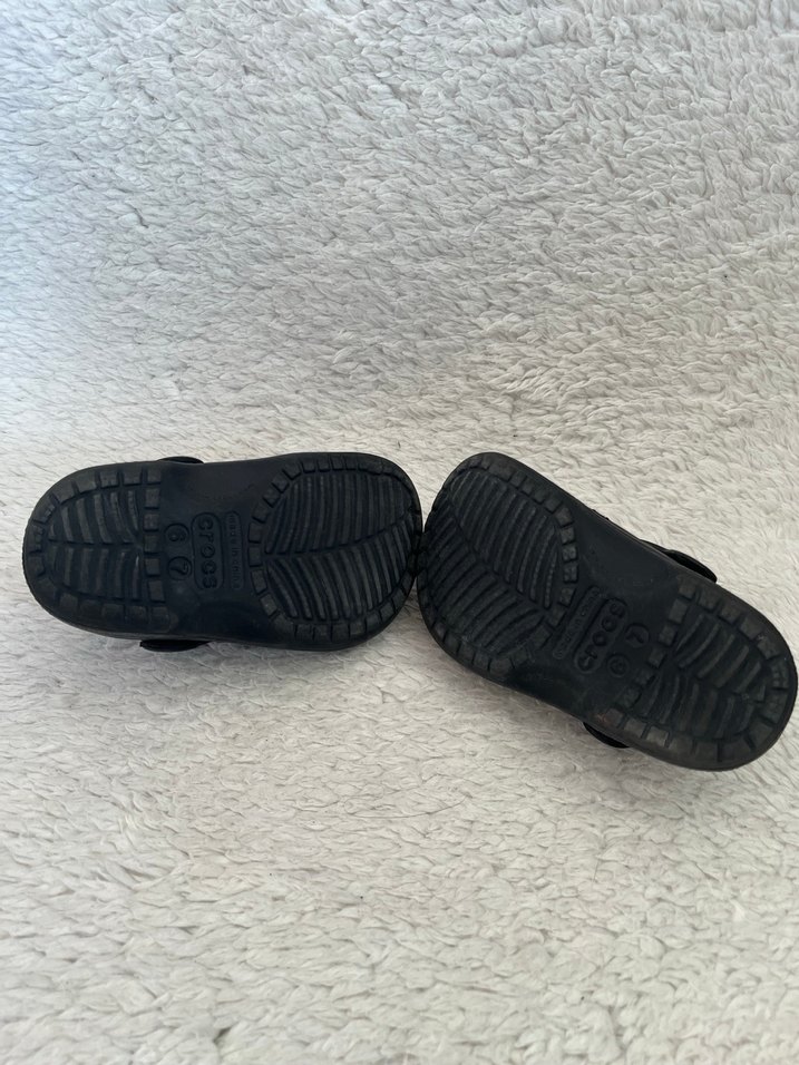 6-7 numara Kız Çocuk Siyah Cırt Cırtlı Kauçuk Terlik - Görsel 5