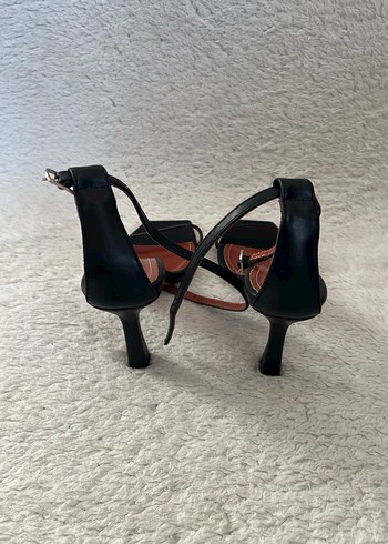 Siyah Minimalist Stiletto Topuklu Kadın Sandalet - Görsel 3