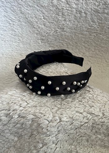 İnci Süslemeli Siyah Gotik Saç Bandı - Görsel 2