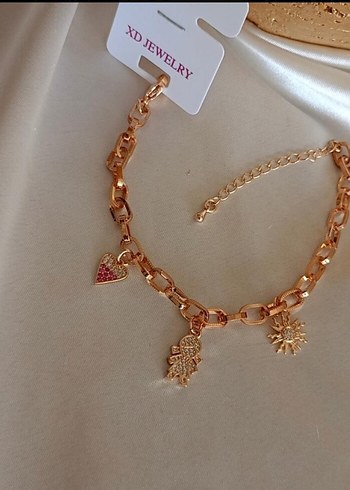 Zincir Detaylı Altın Renkli Bohem Charm bileklik - Görsel 3