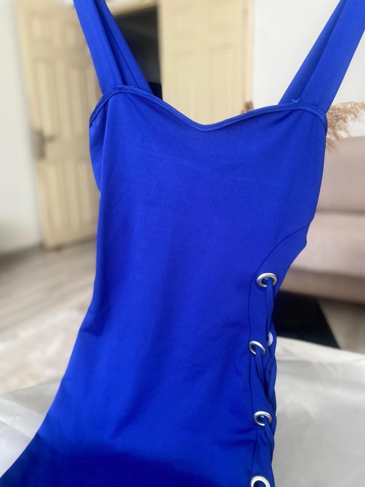 Mavi Askılı Kemerli Mini Elbise - Görsel 5