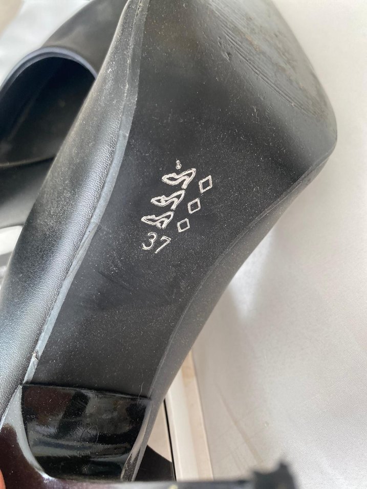 Siyah Parlak Topuklu Kadın Stiletto - Görsel 3