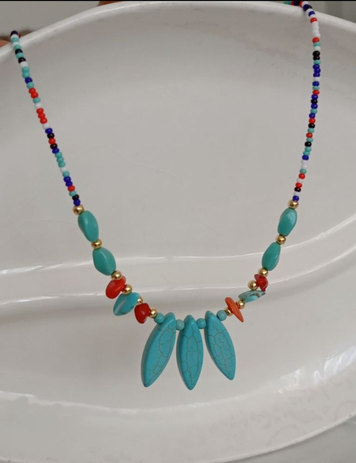 Doğal taşlı kadın kolyesi - Görsel 3