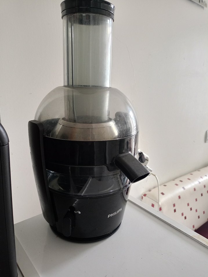 Philips Siyah Katı Meyve Sıkacağı - Görsel 2