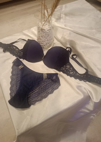 Lacivert Gotik Dantelli Midi Sütyen Takımı - Görsel 6