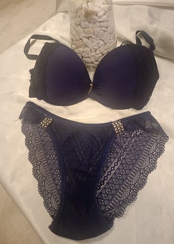 Lacivert Gotik Dantelli Midi Sütyen Takımı - Görsel 2