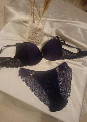 Lacivert Gotik Dantelli Midi Sütyen Takımı - Görsel 5