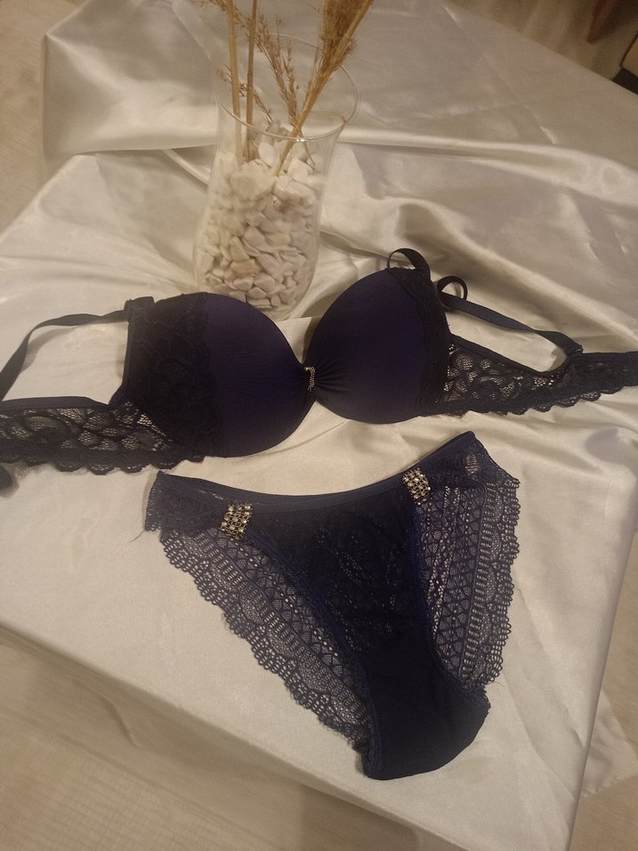 Lacivert Gotik Dantelli Midi Sütyen Takımı - Görsel 5