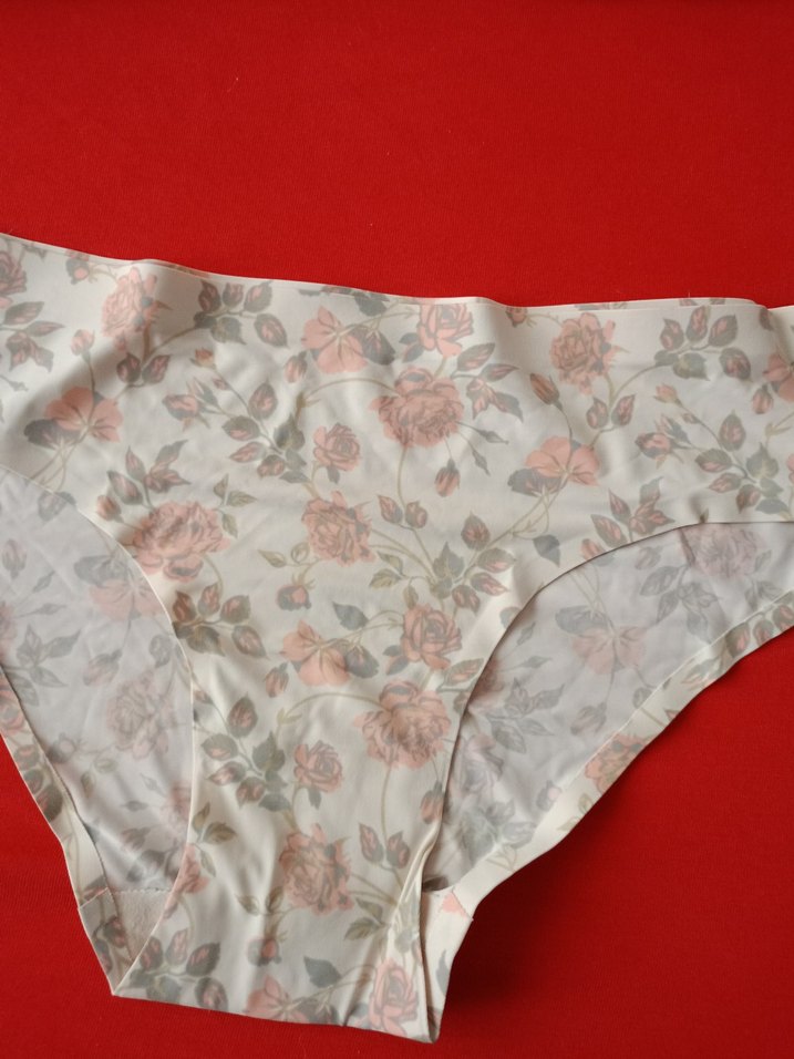 Beyaz Çiçek Desenli Bohem Sütyen ve Külot Takımı dikişsiz - Görsel 4