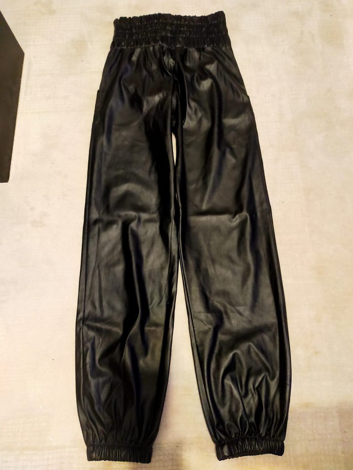 Deri Siyah Kemerli Kadın Pantolon - Görsel 3