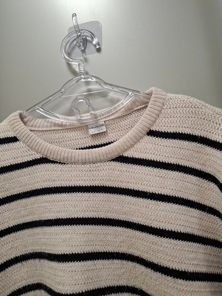 Çizgili Bej Kadın Triko Kazak - Görsel 2