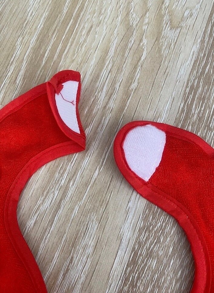 Renkli Baskılı Kırmızı Bebek Önlüğü - Görsel 3