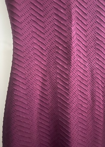 Bordo V Yaka Kısa Kollu Midi Elbise - Görsel 2