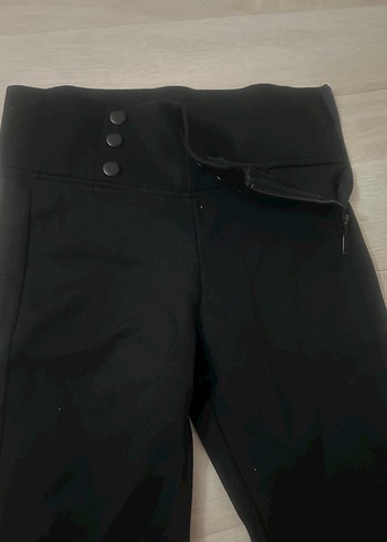 Düğmeli Siyah Kadın Kumaş Pantolon - Görsel 3