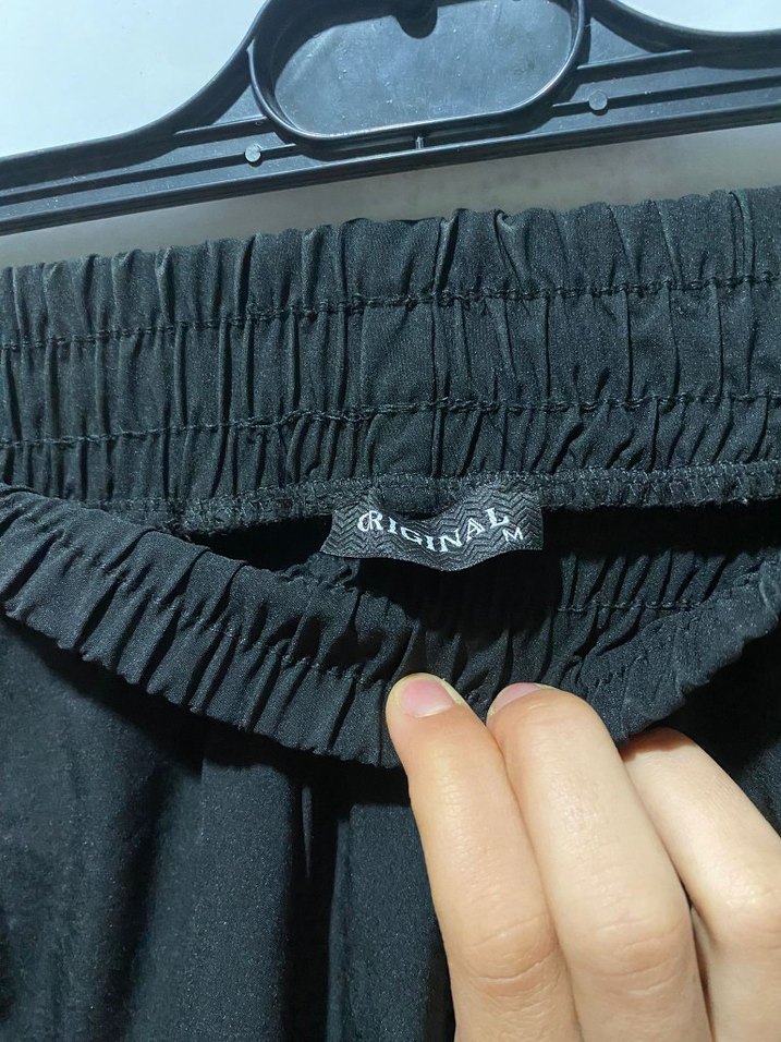 Siyah Rahat Kesim  Pantolon - Görsel 4