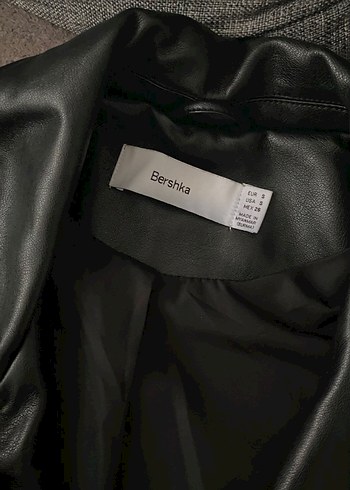s Beden siyah Renk Bershka Siyah Deri Biker Ceket