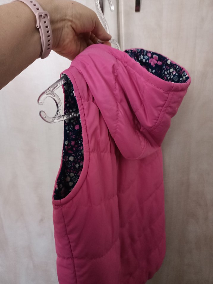 Kız Çocuk Pembe Kapüşonlu Fermuarlı Yelek - Görsel 3