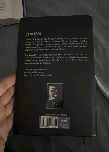Beden Beyaz Leke - Aslı Arslan