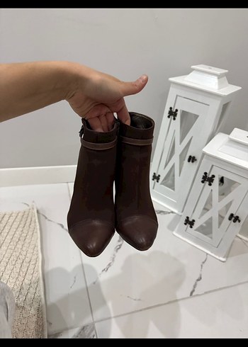 37 Beden Kahverengi Deri Stiletto Topuklu Kadın Bot