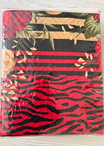 Kırmızı Desenli tek kişilik pike takımı - Görsel 4