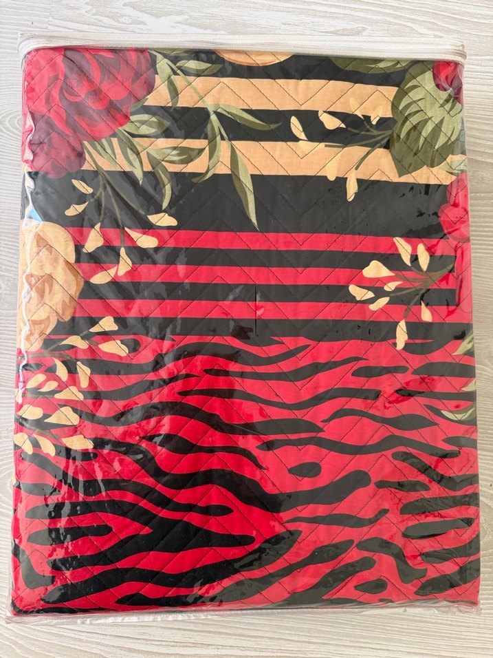 Kırmızı Desenli tek kişilik pike takımı - Görsel 3