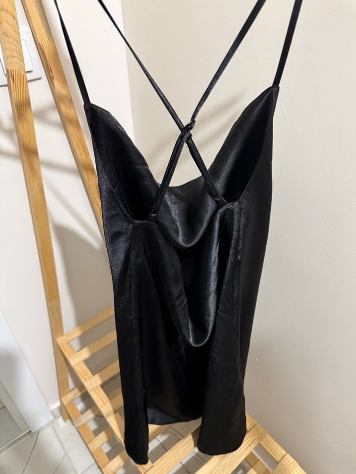 Siyah Ayarlanabilir Askılı Elbise - Görsel 2