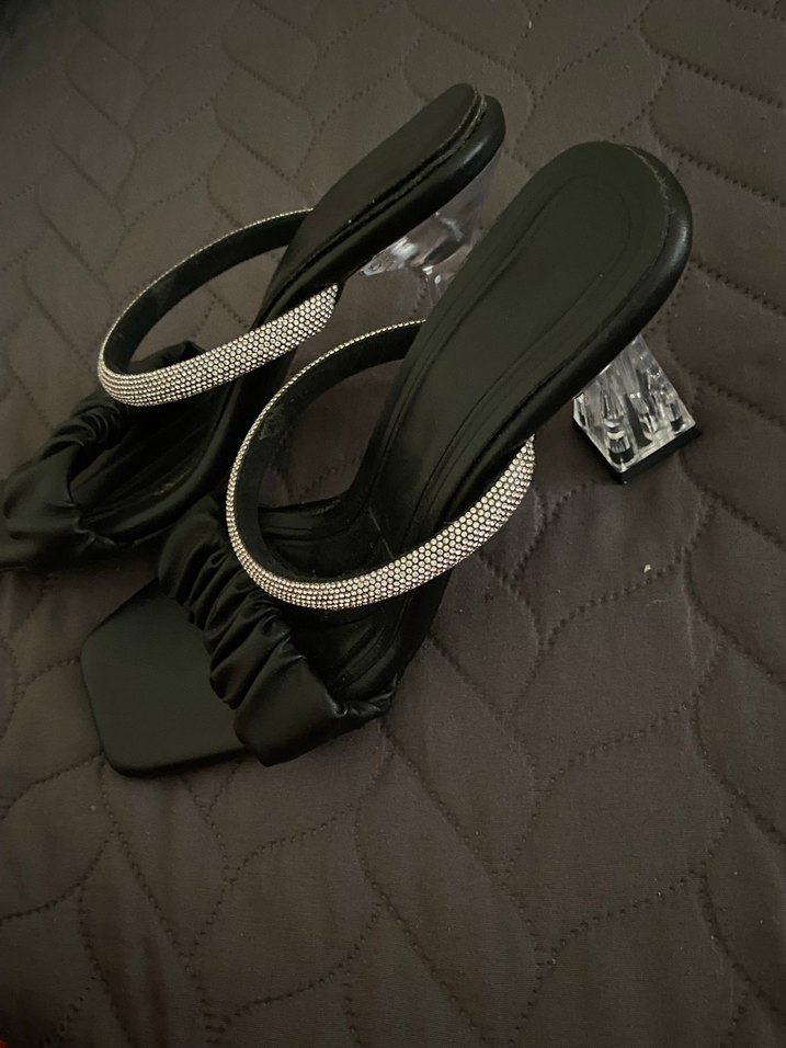 Siyah Topuklu Kadın Ayakkabısı - Görsel 2