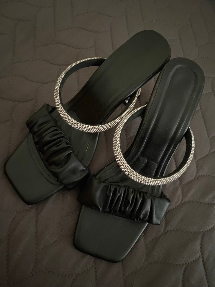 Siyah Topuklu Kadın Ayakkabısı - Görsel 4