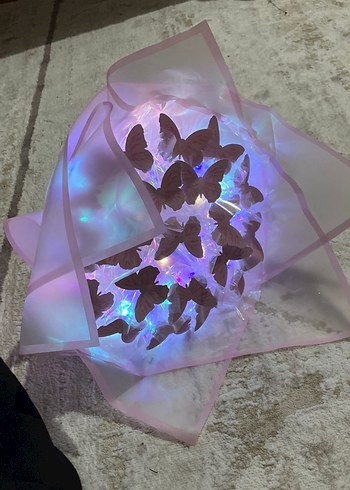 Şeffaf Pembe Kelebek Desenli çiçek buketi - Görsel 7