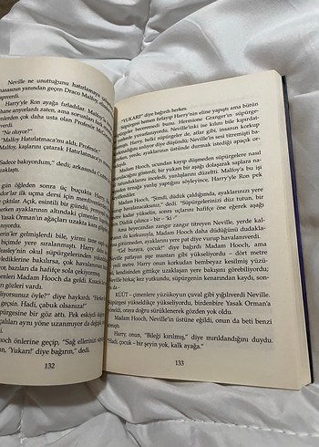 Harry Potter ve Felsefe Taşı - J.K. Rowling