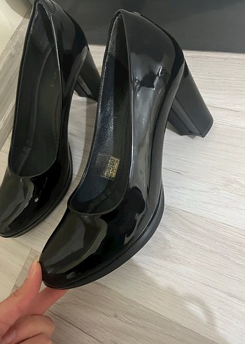Kadın Siyah Topuklu - Görsel 2