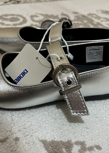 Klasik Tokalı Beyaz Kız Babet Ayakkabı - Görsel 5