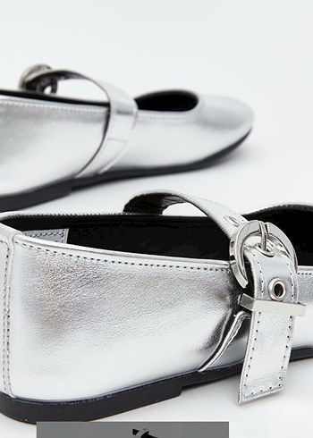 Klasik Tokalı Beyaz Kız Babet Ayakkabı - Görsel 3