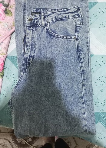 Düğmeli Bağlama Desenli Kadın Jean