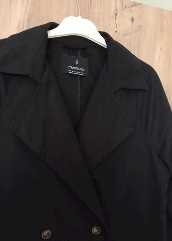 Stradivarius Düğmeli Siyah Midi trençkot