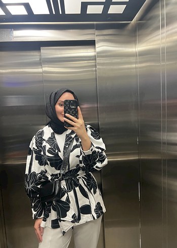 Şeffaf Siyah Batik Desenli Uzun Kollu Kimono