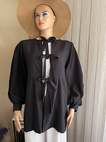 İpli siyah kimono