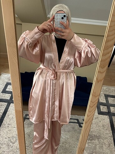 Saten kimono takım toz pembe pudra yavruağzı