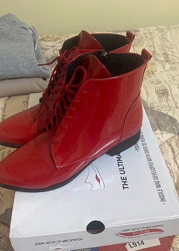 Parlak Kırmızı mini topuk - Görsel 4