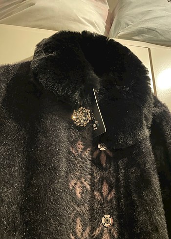 Uzun Siyah Kürklü Kadın Kaban - Görsel 10
