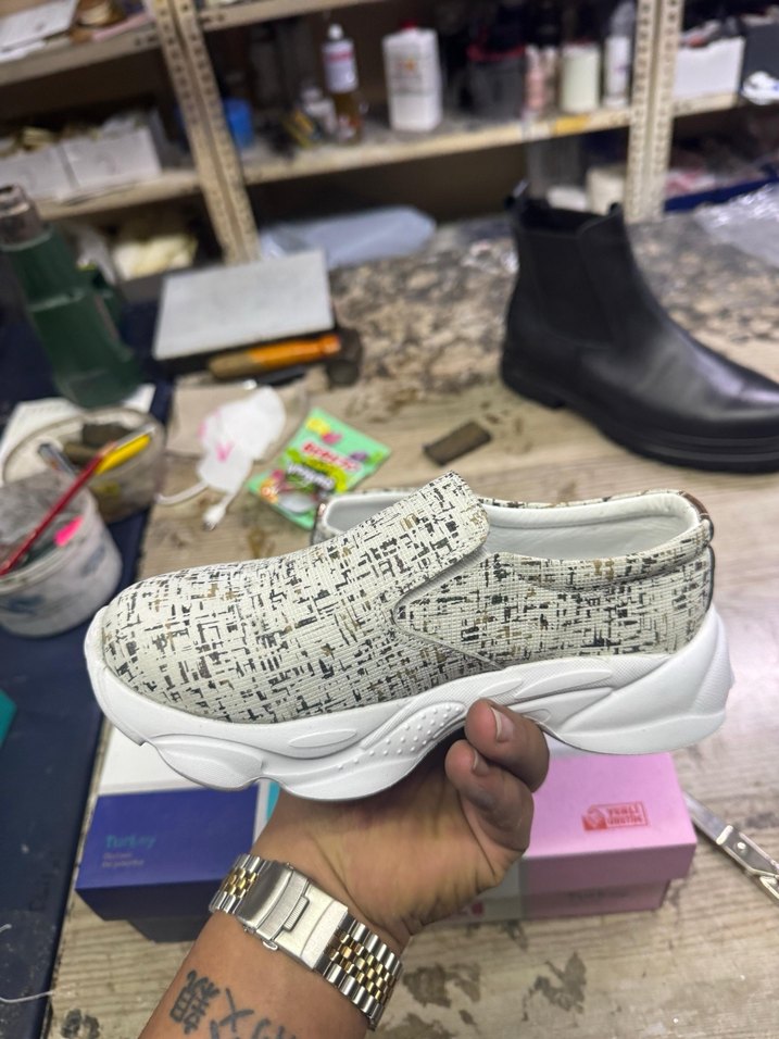 31 Unısex Hakiki Deri Çocuk Spor Ayakkabı - Görsel 4