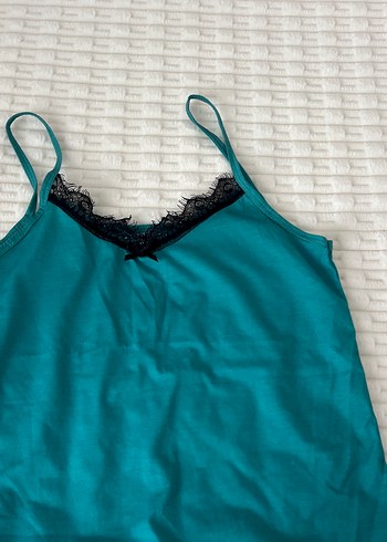 Dantel Detaylı Turkuaz V Yaka Atlet - Görsel 4