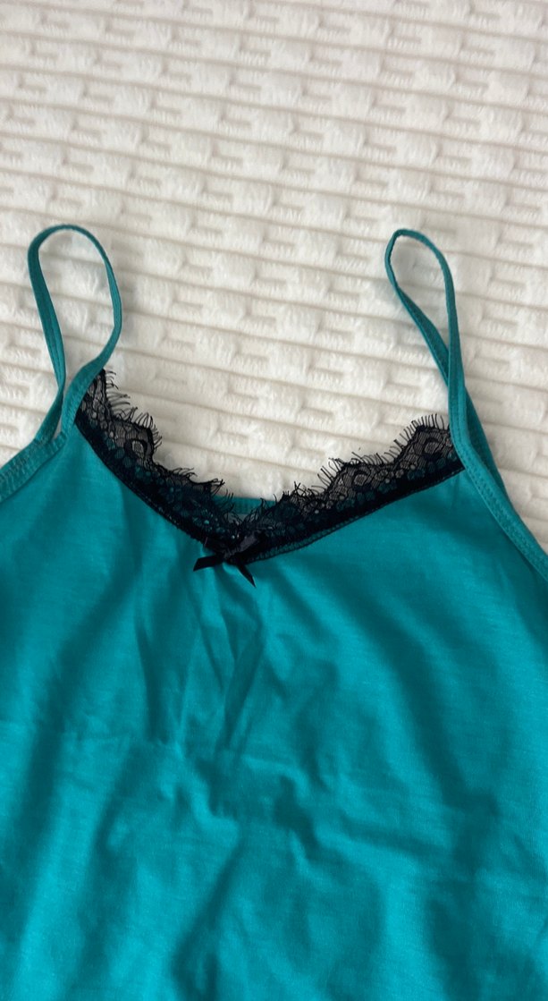 Dantel Detaylı Turkuaz V Yaka Atlet - Görsel 2