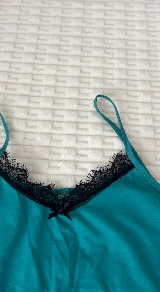Dantel Detaylı Turkuaz V Yaka Atlet - Görsel 5