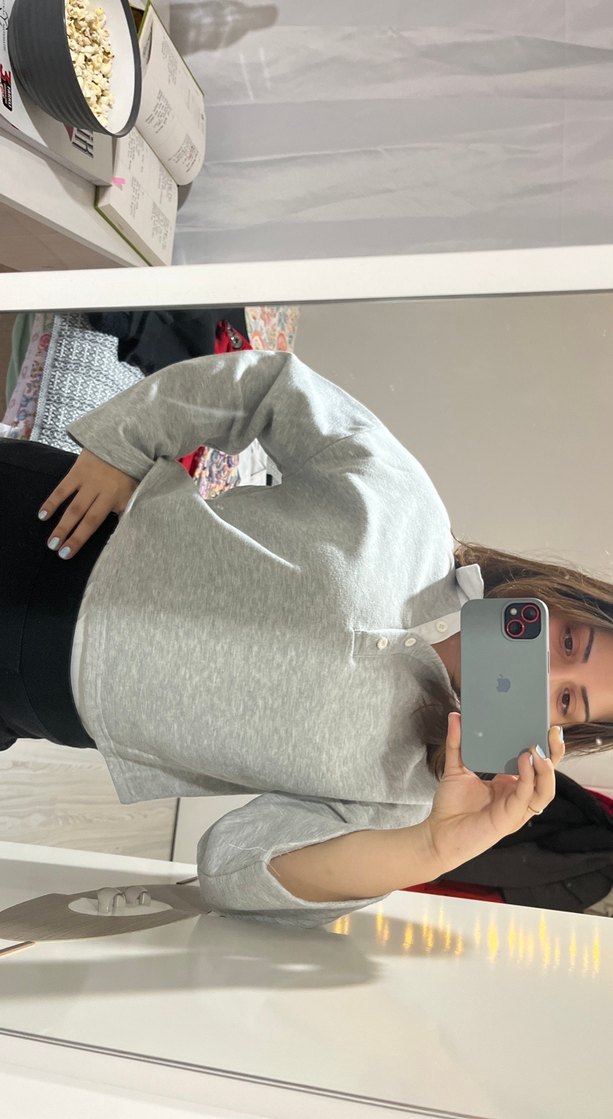 Gri Yüksek Yakalı Kadın Sweatshirt - Görsel 2