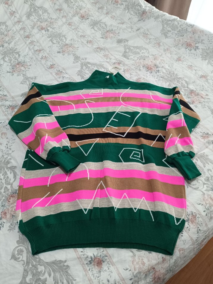 Çok Renkli Boğazlı Örgü Kadın Salaş Kazak - Görsel 3