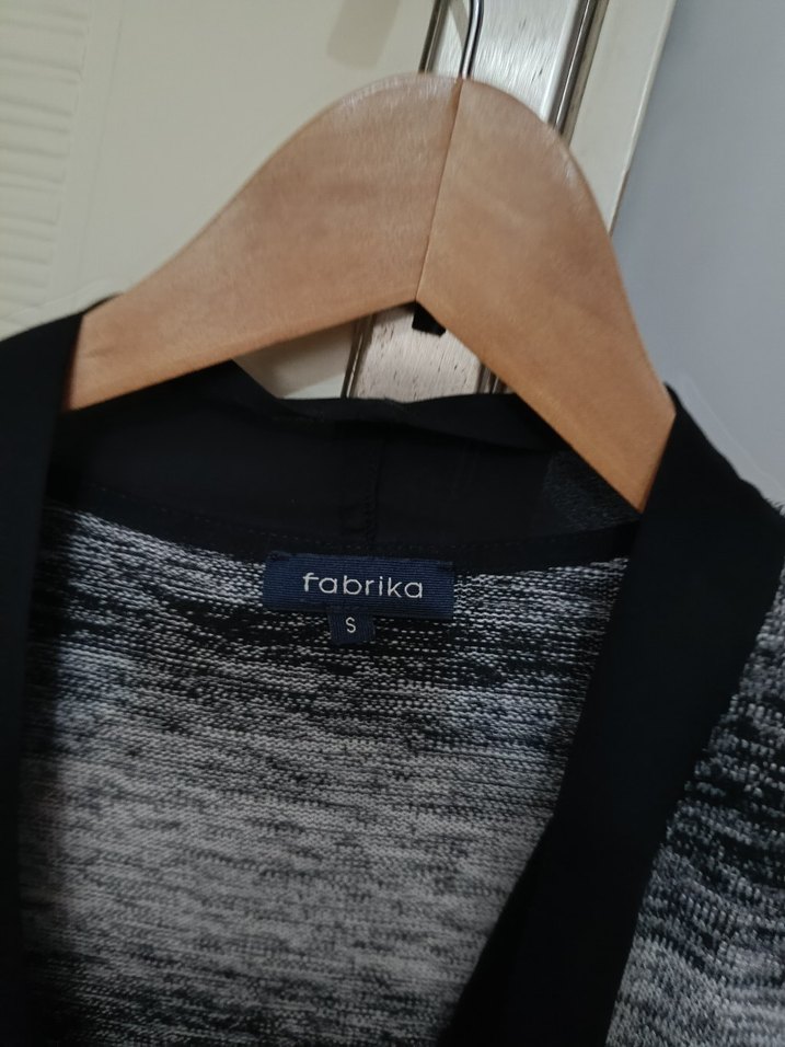 Gri Bağlama Desenli Uzun Kollu Triko Hırka - Görsel 2